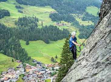 klettern-huettschlager-wand-1-5