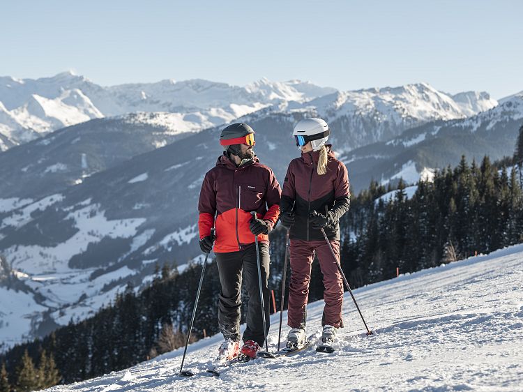 skifahrer-ausblick-berge-lorenz-masser-1