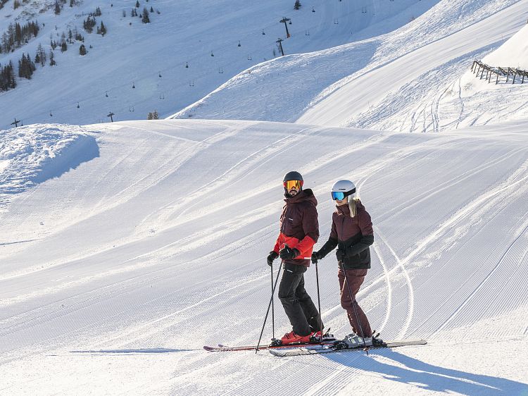 skipiste-mit-skifahrern-lorenz-masser-19